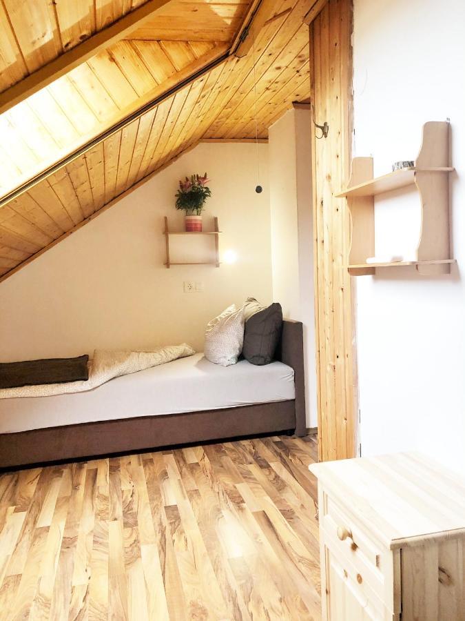 Balaton Apartman 펄로즈너크 외부 사진