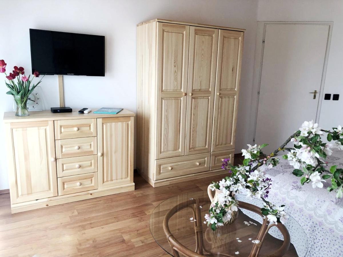 Balaton Apartman 펄로즈너크 외부 사진