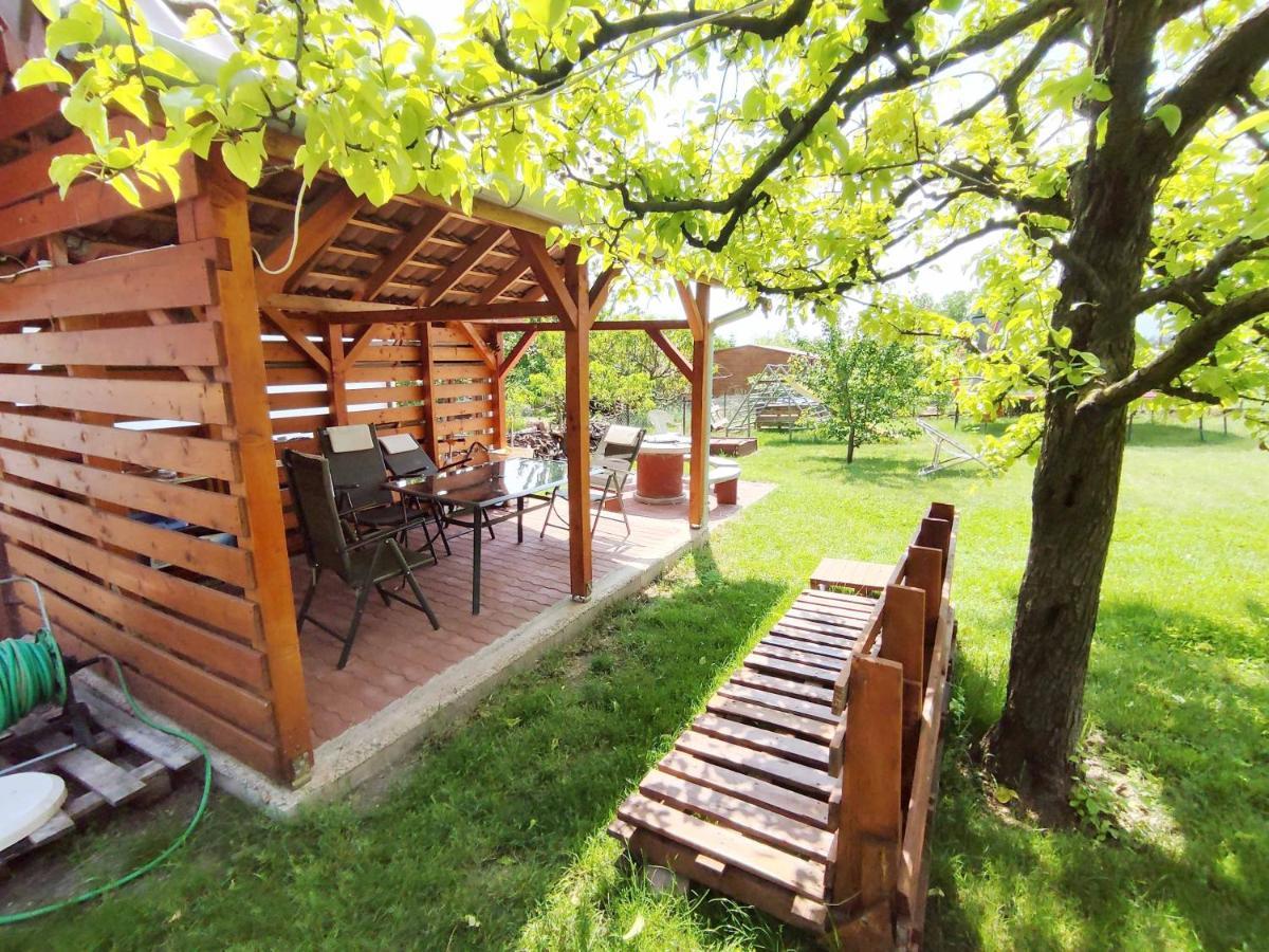 Balaton Apartman 펄로즈너크 외부 사진