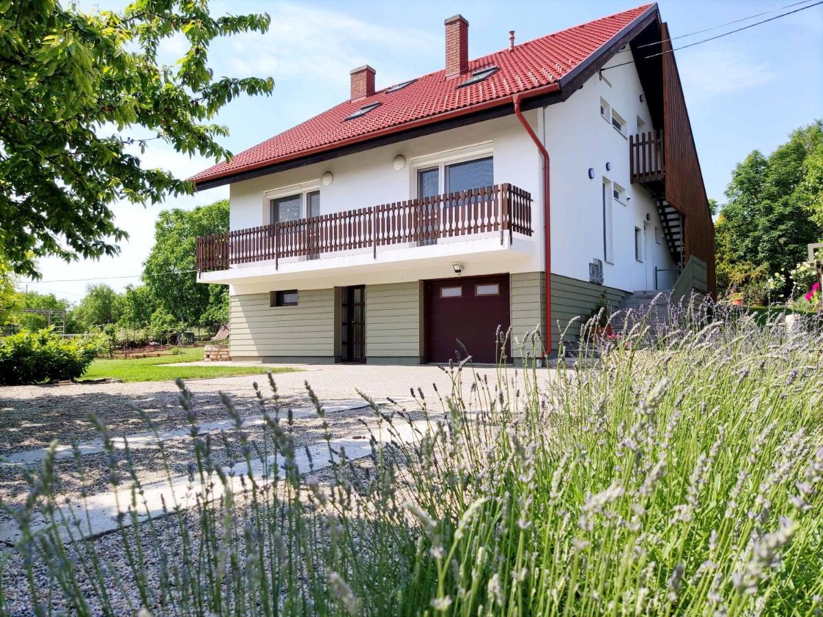 Balaton Apartman 펄로즈너크 외부 사진