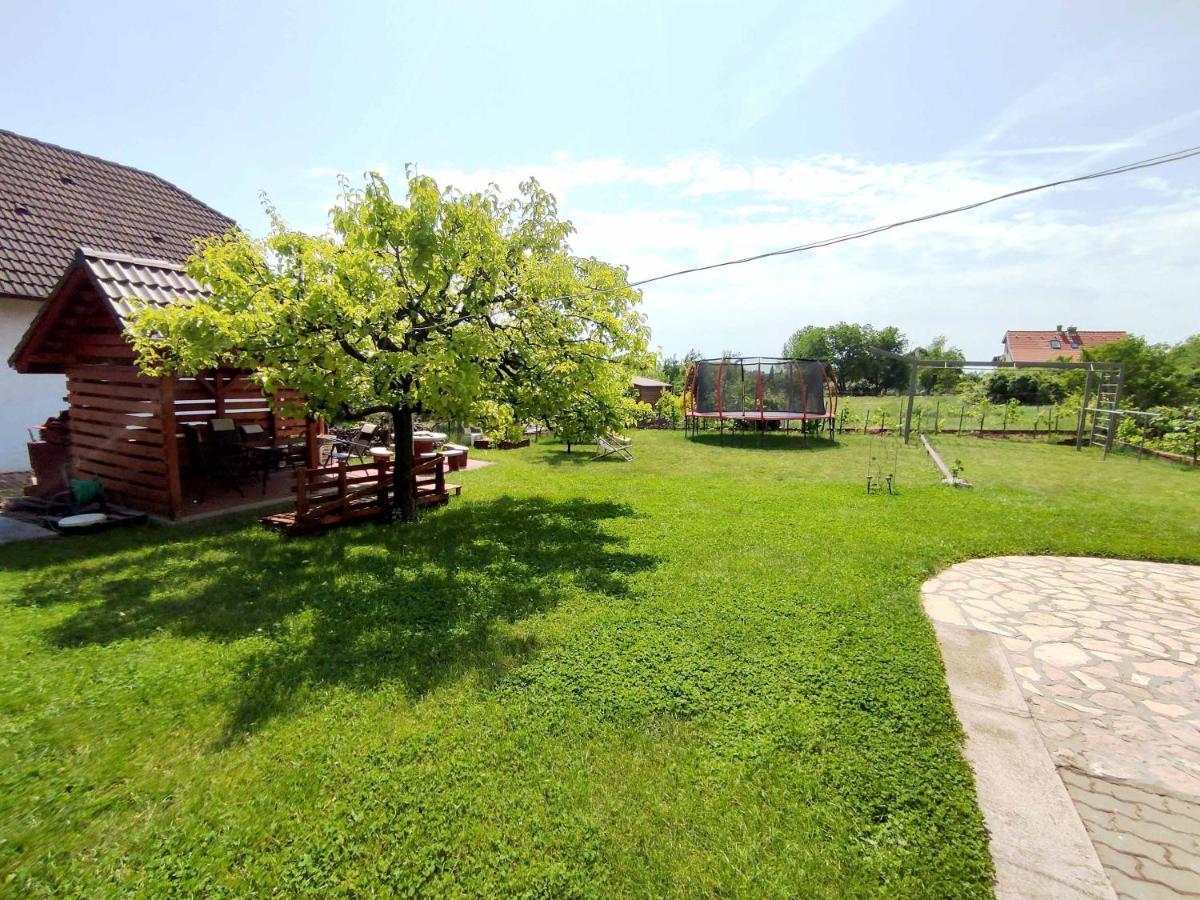 Balaton Apartman 펄로즈너크 외부 사진
